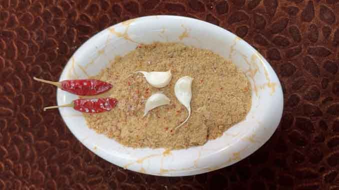 చనుబాల వృద్ధికి తెలగపిండి పొడి